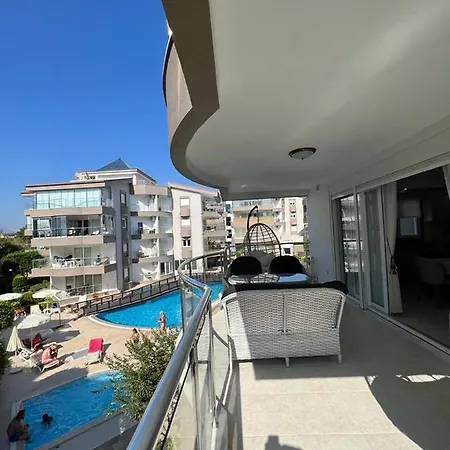 Oasis 2+1 Apartment *